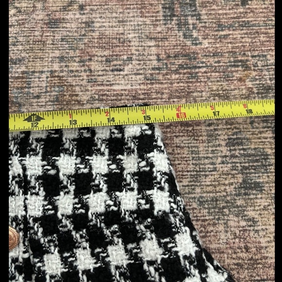 Rochelle Houndstooth Mini Skirt - Picture 9 of 10